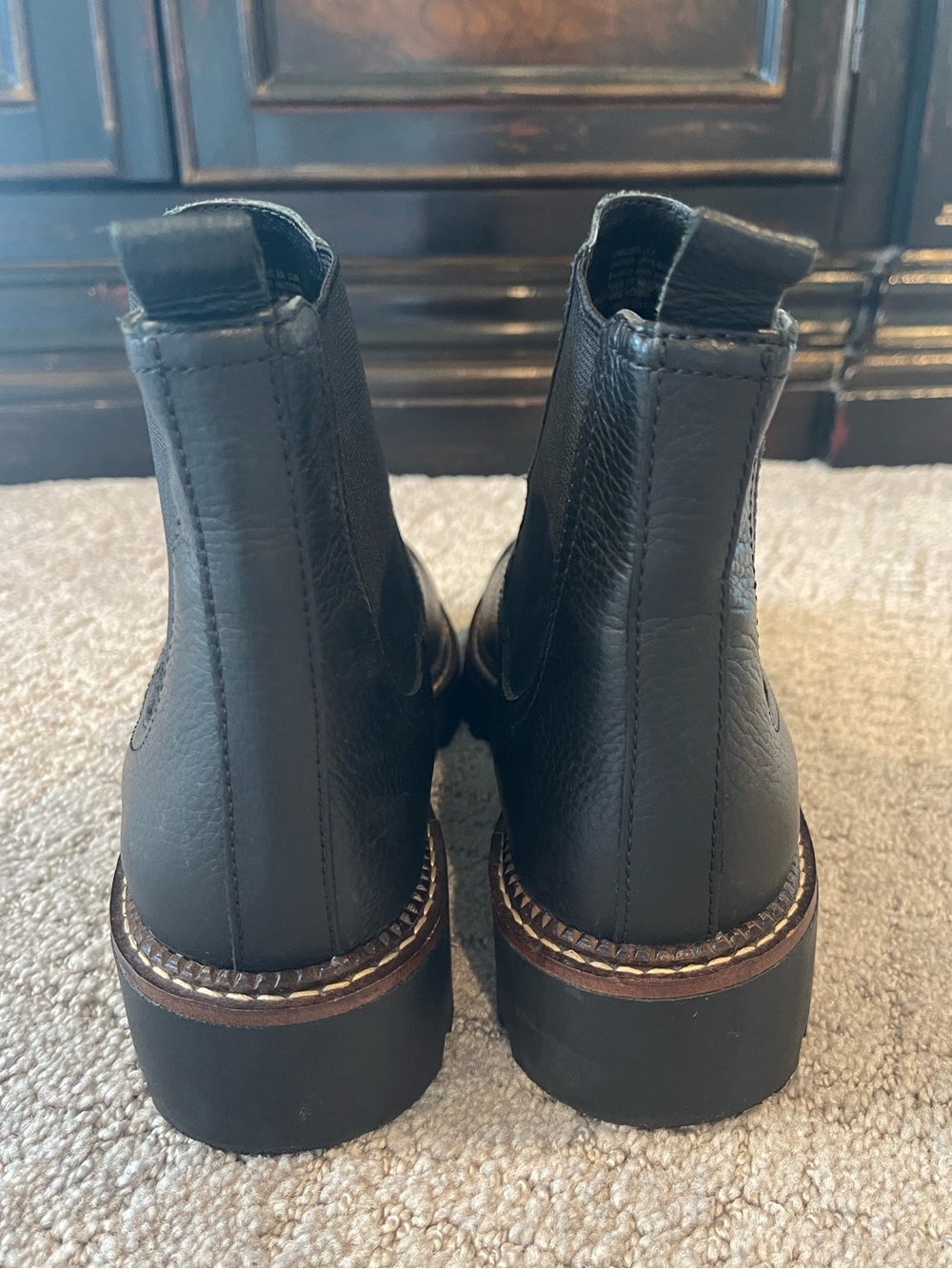 Caslon Miller Black Water Resistant Chelsea Boot, Pebbled Leather, Lug Sole, 8M - Picture 7 of 16